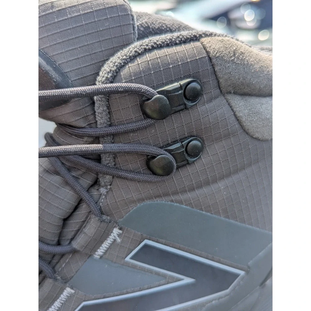 Trailcore New Balance MO1099GR Vibram PrimaLoft Hiking Boots 8.5 4E Wide